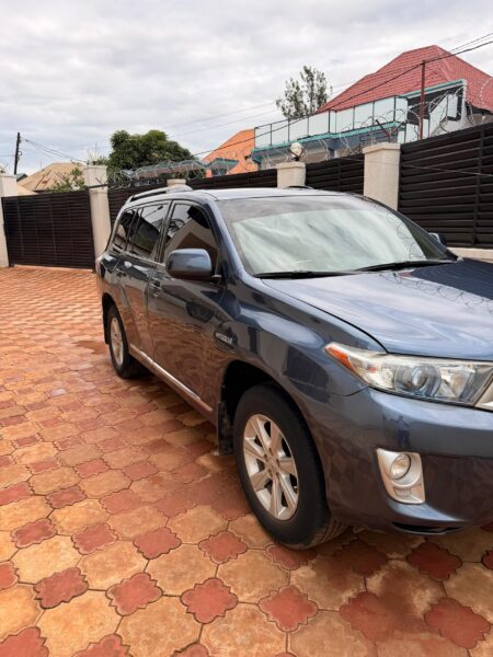 Toyota highlander hybrid for sale