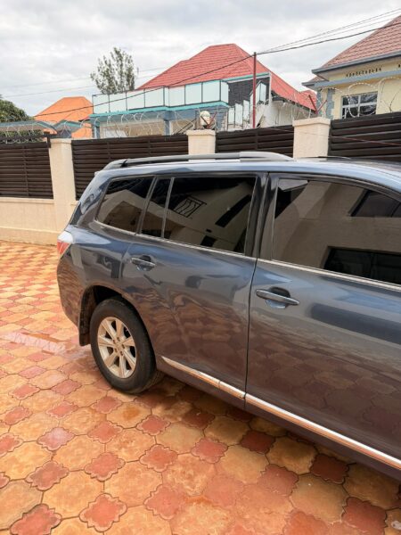 Toyota highlander hybrid for sale