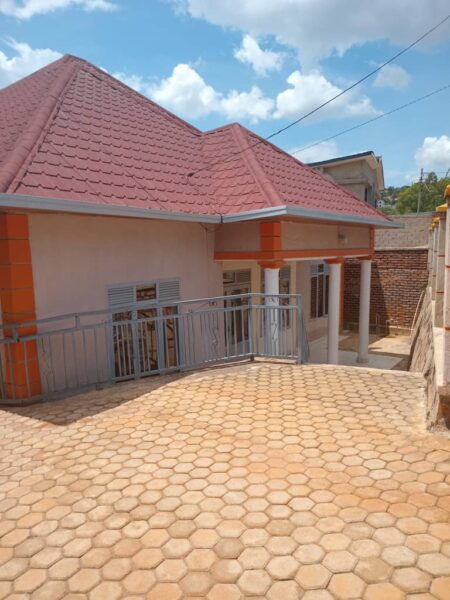 House sale location Rebero Bisambu