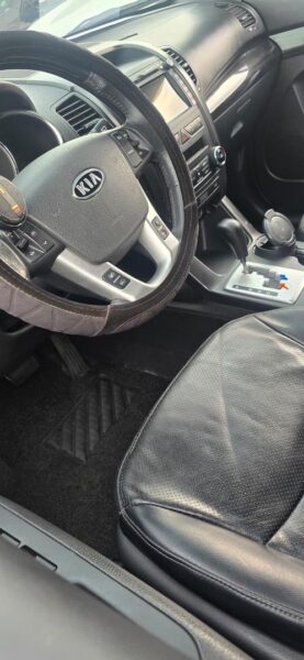 Kia sorento 2012 car for rent