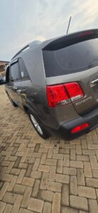 Kia sorento 2012 car for rent