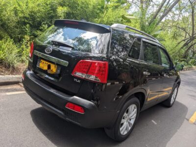 KIA SORENTO 2010