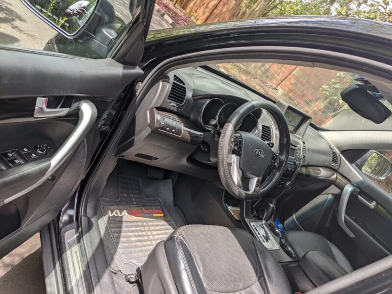 KIA SORENTO 2010