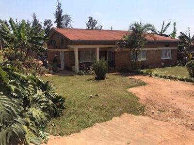 Gikondo old house for sale