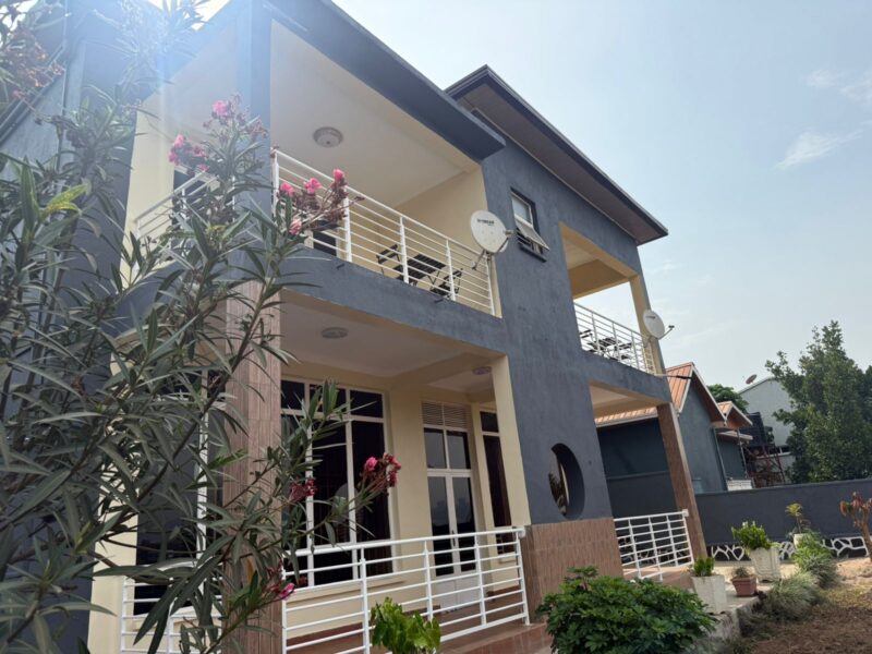 Gisozi house for rent 1500$