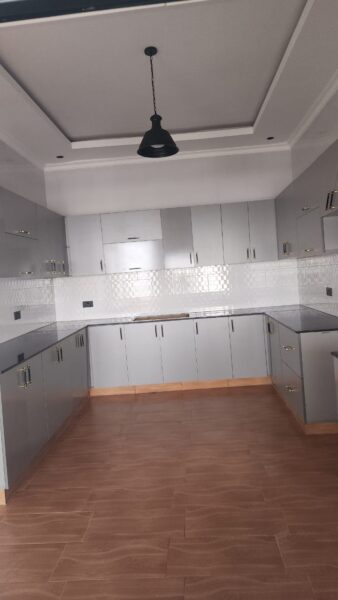 House for sale at Kimihurura