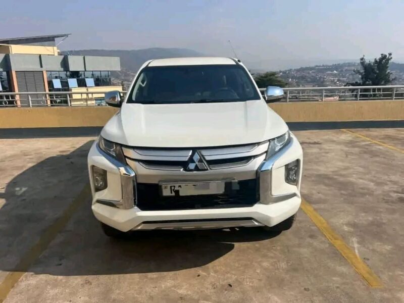 Mitsubishi pickup 2022 for sale