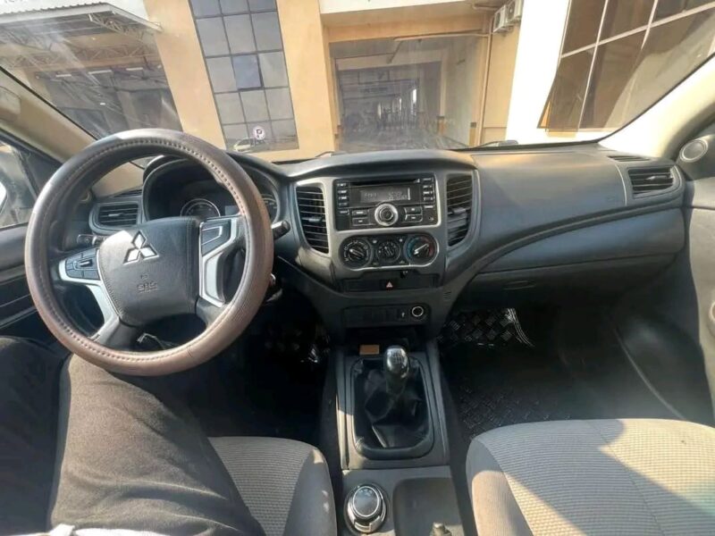 Mitsubishi pickup 2022 for sale