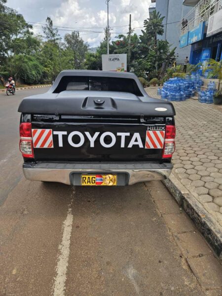 TOYOTA HILUX 2015 for sale