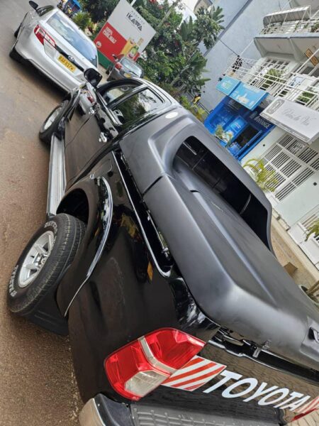 TOYOTA HILUX 2015 for sale