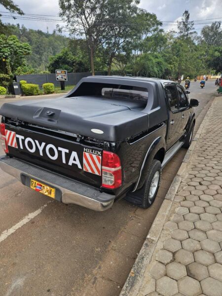 TOYOTA HILUX 2015 for sale