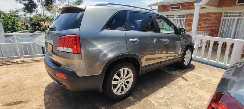 KIA SORENTO FOR SALE