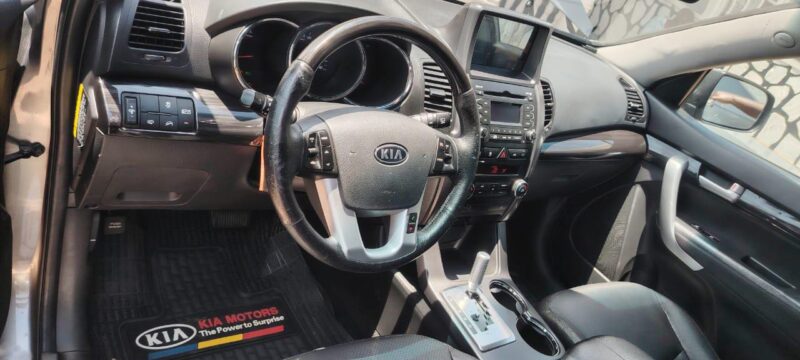 KIA SORENTO FOR SALE
