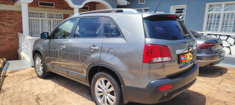 KIA SORENTO FOR SALE