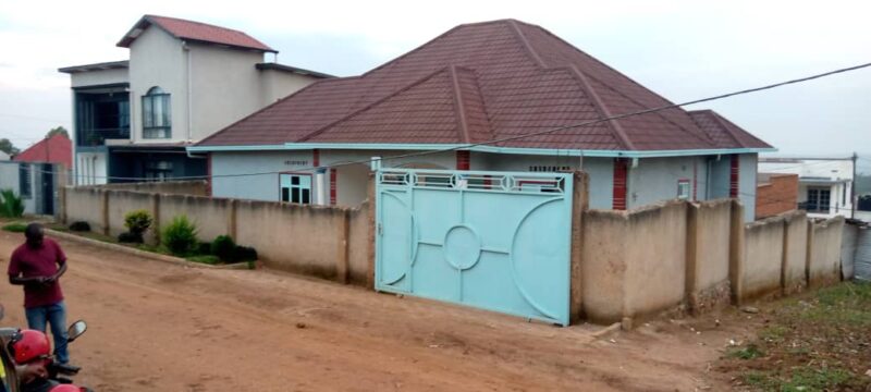 Gahanga house for sale