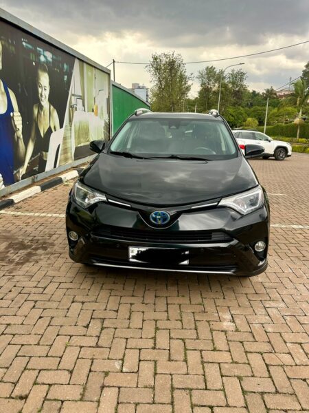 TOYOTA RAVA HYBRID 2018 FOR SALE