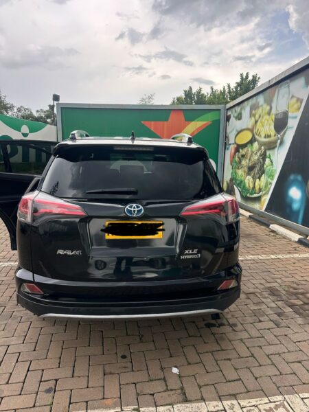 TOYOTA RAVA HYBRID 2018 FOR SALE