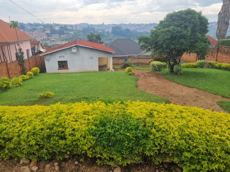 Niboyi plot for sale 160m