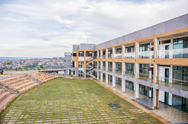 Commercial building for sale remera