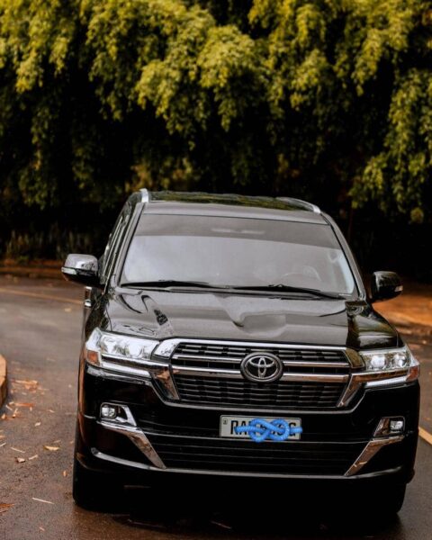 Toyota V8 Automatic Diesel