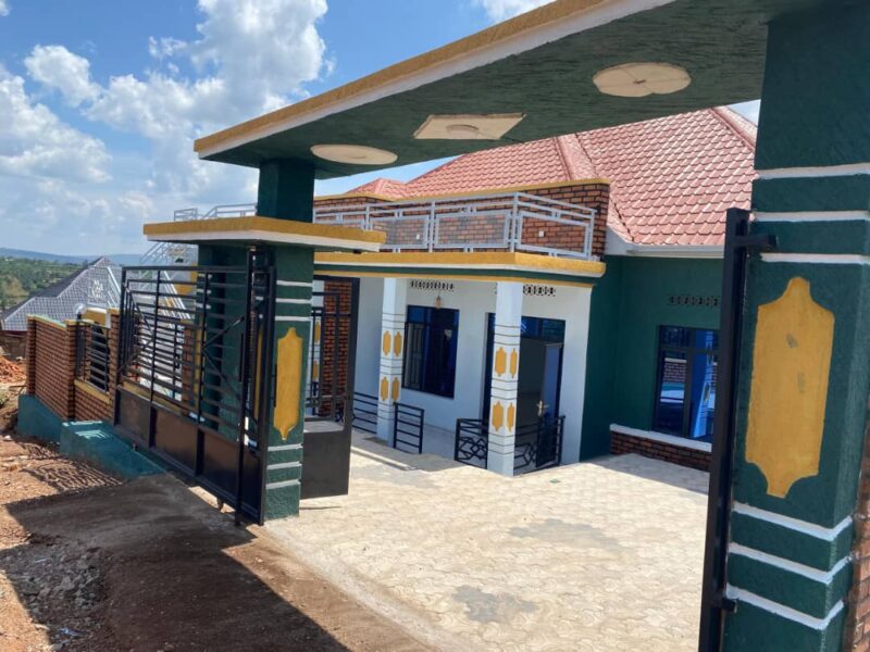 Busanza house for sale