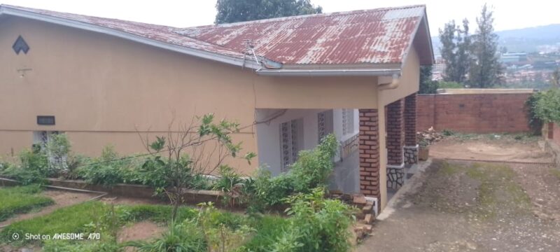 Kimihurura rugando old house for sale