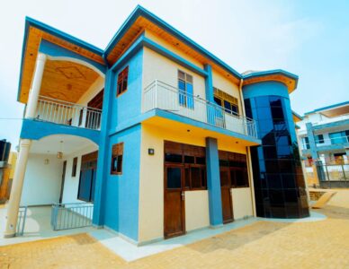 Rebero house for rent 8bedrooms