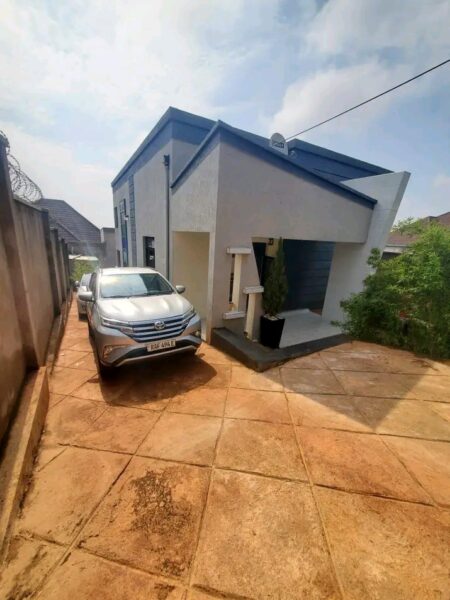 Kicukiro house for sale