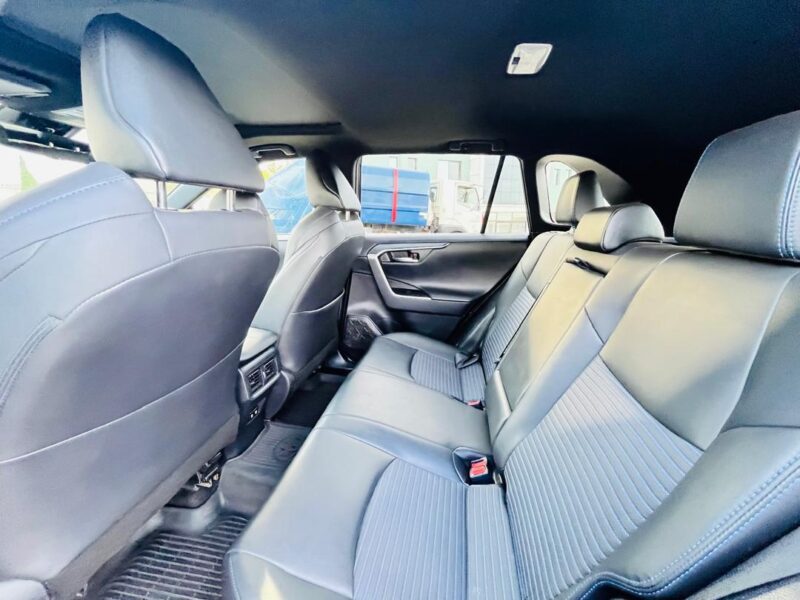 Rava 4 hybrid 2021 for sale