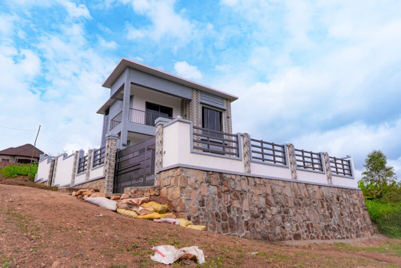 Gahanga house for sale 130million