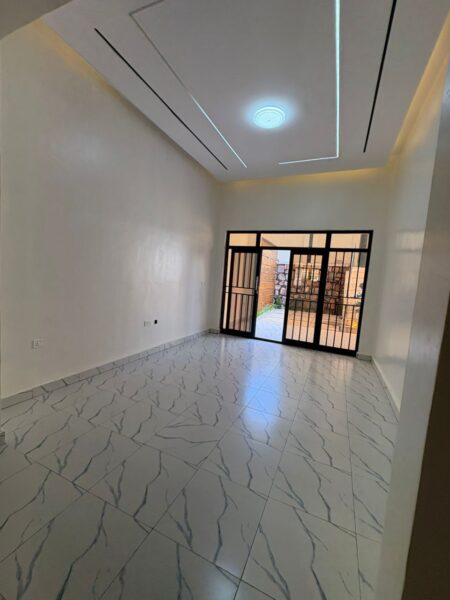 Kicukiro kagarama muyange house for sale