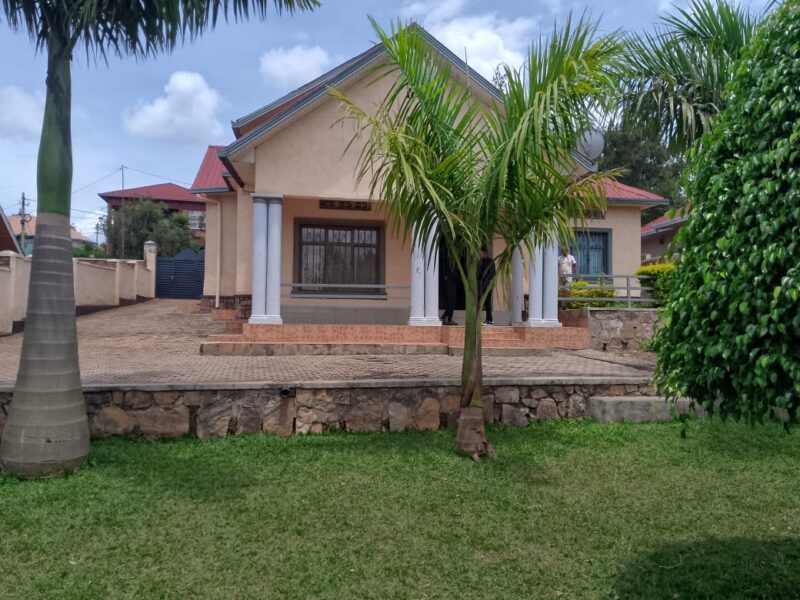 Kicukiro kagarama house for sale