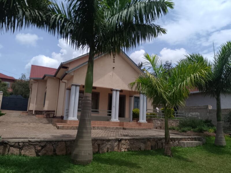 Kicukiro kagarama house for sale