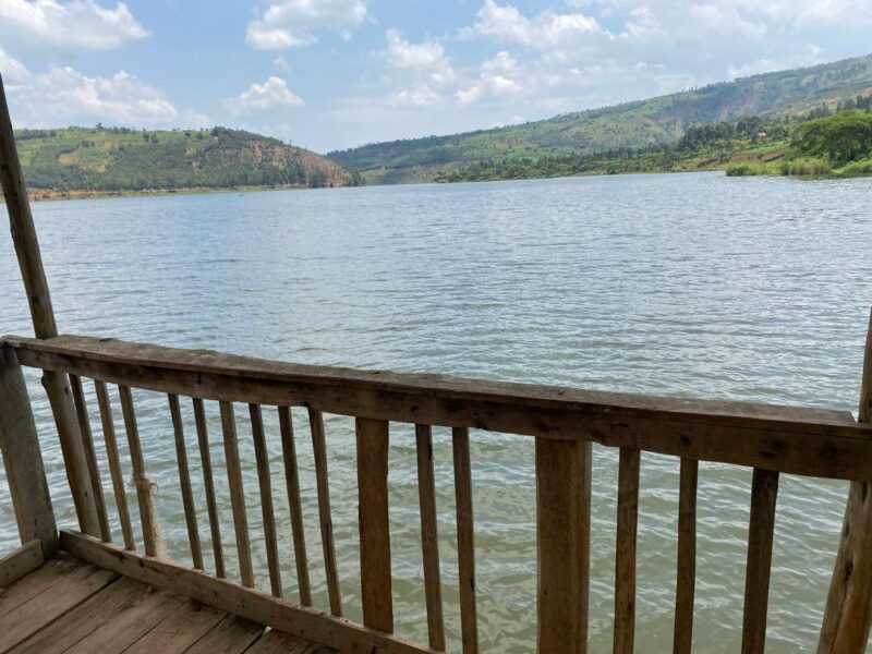 Muhazi 2.5hactares for sale at Kigali side