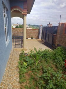 Ndera house for sale 70m