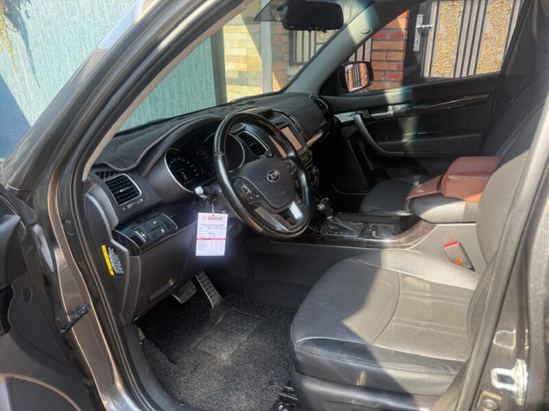 KIA SORENTO AUTOMATIC for sale
