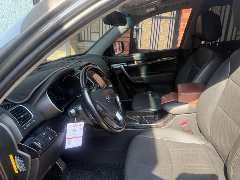 KIA SORENTO AUTOMATIC for sale