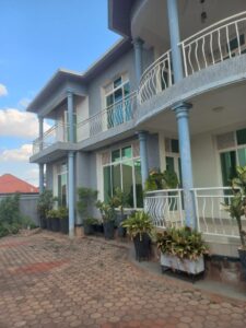 BIG MANSION ON SALE