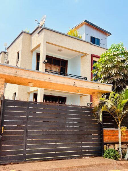 NICE HOUSE FOR SALE KICUKIRO NYANZA