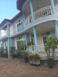 BIG MANSION ON SALE