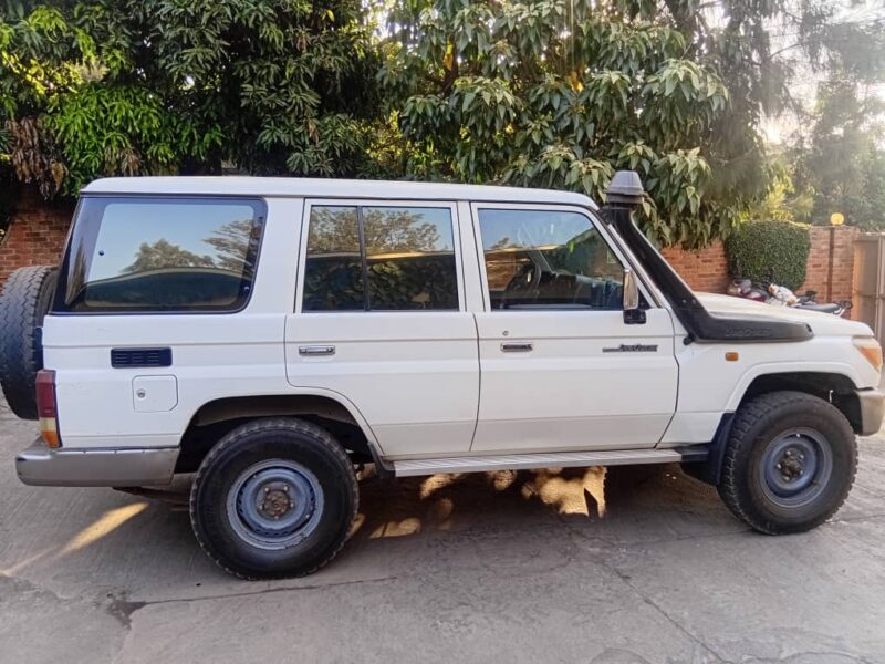TOYOTA RANDCRUISER for sale