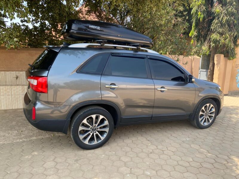 KIA SORENTO AUTOMATIC for sale