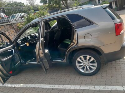 KIA SORENTO 2010