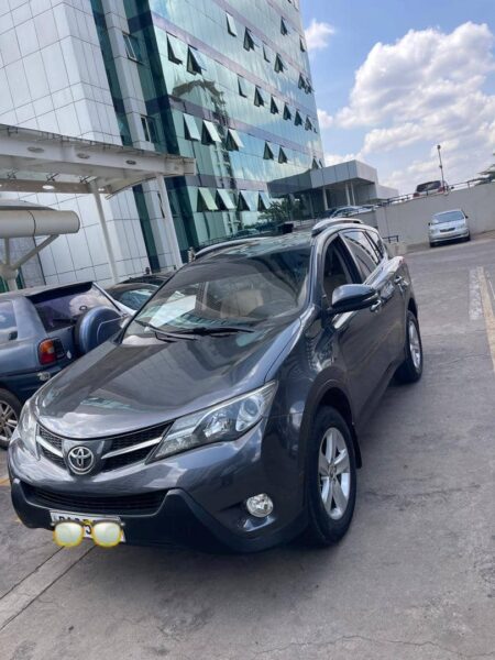 TOTOTA RAV4