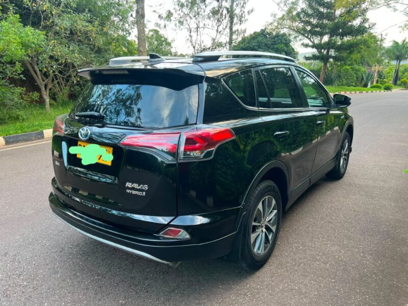 TOYOTA RAV4 AUTO HYBRID