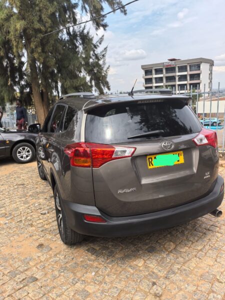TOYOTA RAV4