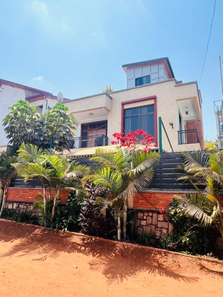 NICE HOUSE FOR SALE KICUKIRO NYANZA